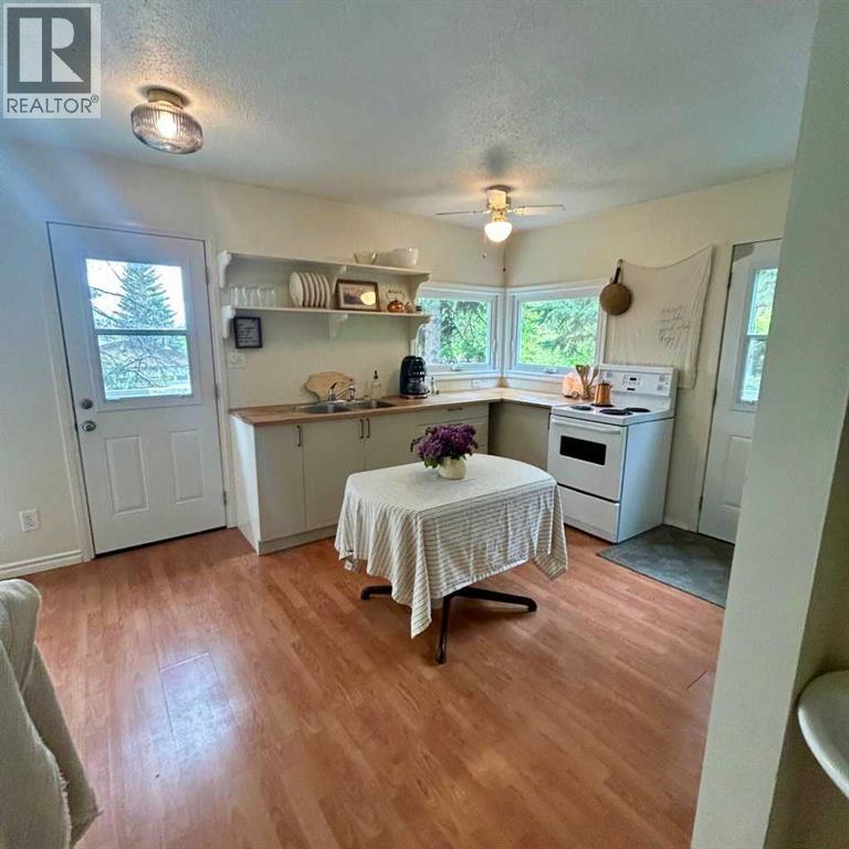 114 Red Wing Crescent, Rural Camrose County, Alberta  T4V 2M9 - Photo 3 - A2288500