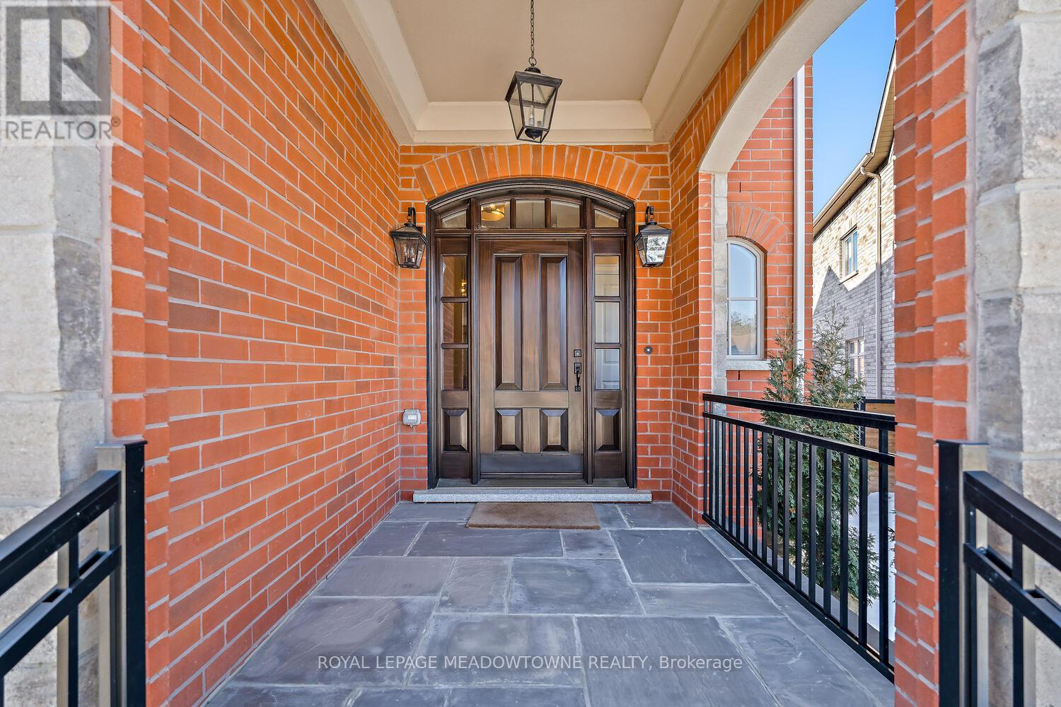 65 Foxtail Court, Halton Hills, Ontario  L7G 0G3 - Photo 5 - W12841600