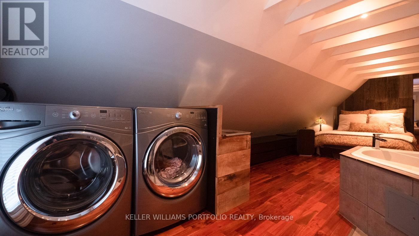 Unit 2 - 184 Franklin Avenue, Toronto, Ontario  M6P 3Y8 - Photo 14 - W12841626