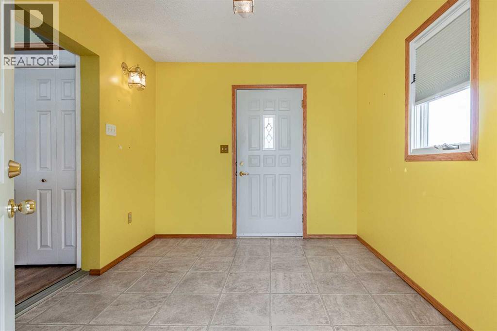 75 Royal Road E, Brooks, Alberta  T1R 0P4 - Photo 3 - A2289747