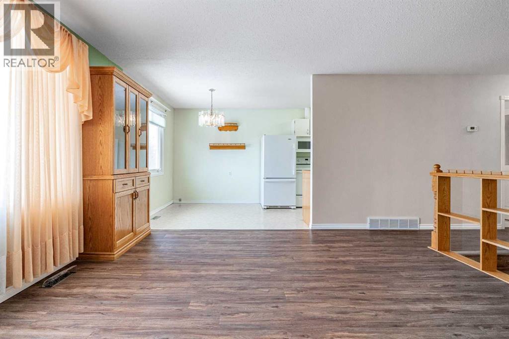 75 Royal Road E, Brooks, Alberta  T1R 0P4 - Photo 10 - A2289747