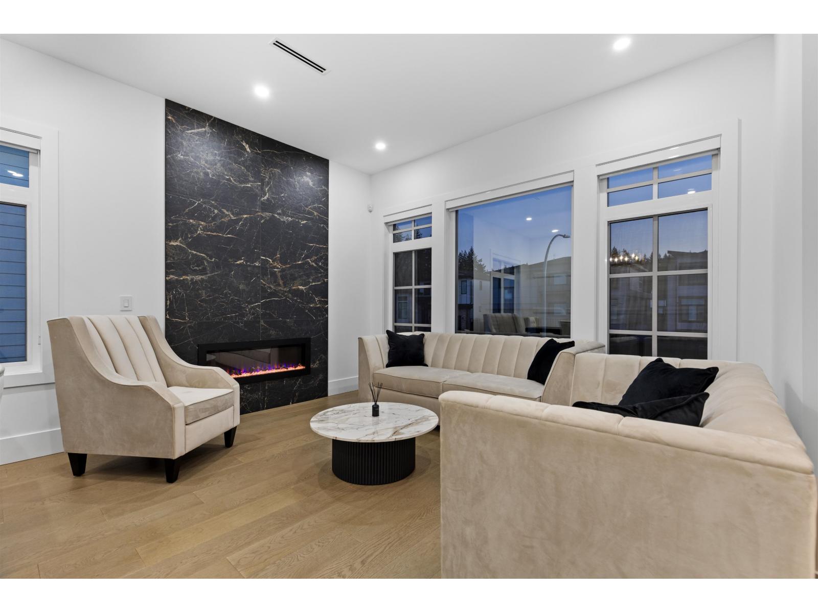 19759 33 Avenue, Langley, British Columbia  V3A 0N9 - Photo 4 - R3095335