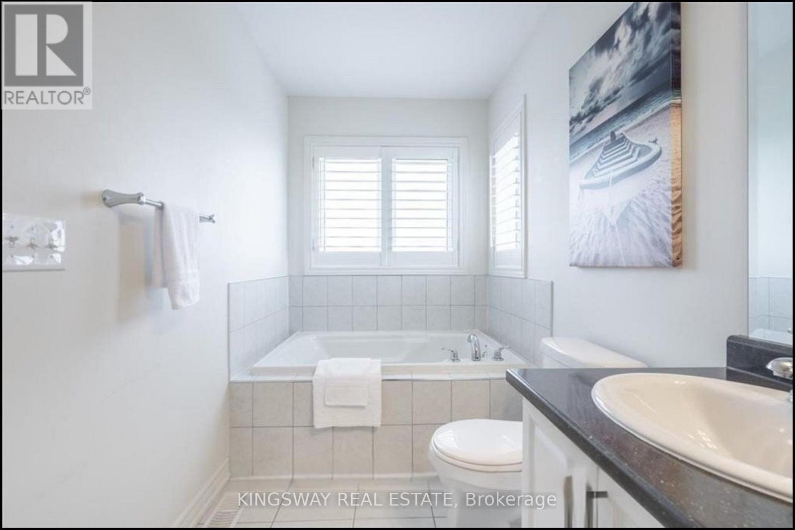 24 Narbonne Crescent, Hamilton, Ontario  L8J 0J7 - Photo 18 - X12841648