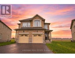 24 NARBONNE CRESCENT, Hamilton, Ontario