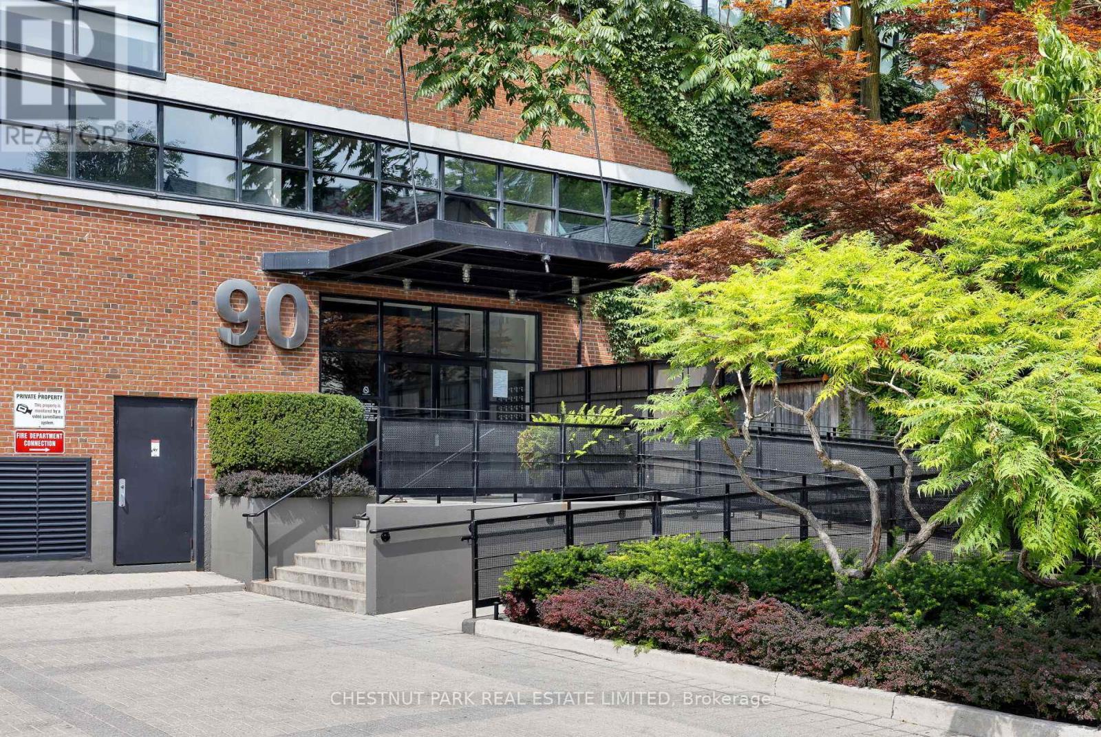 313 - 90 Sumach Street, Toronto, Ontario  M5A 4R4 - Photo 2 - C12840758