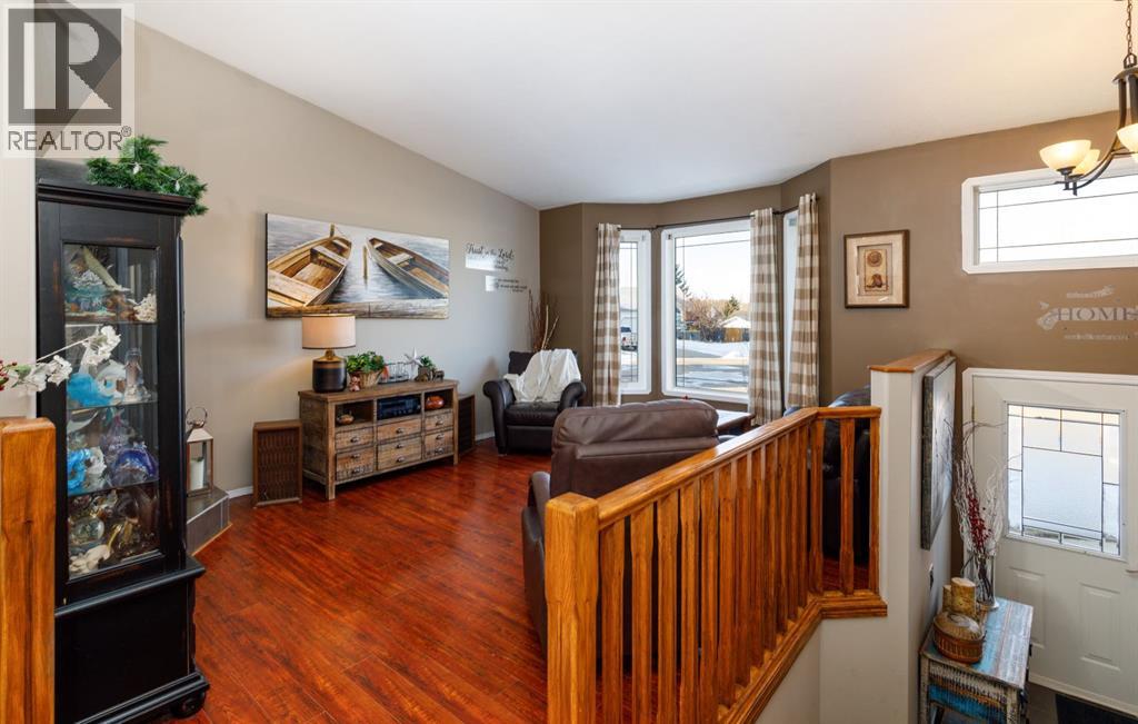 13 Fawn Close, Sylvan Lake, Alberta  T4S 1X4 - Photo 4 - A2286499