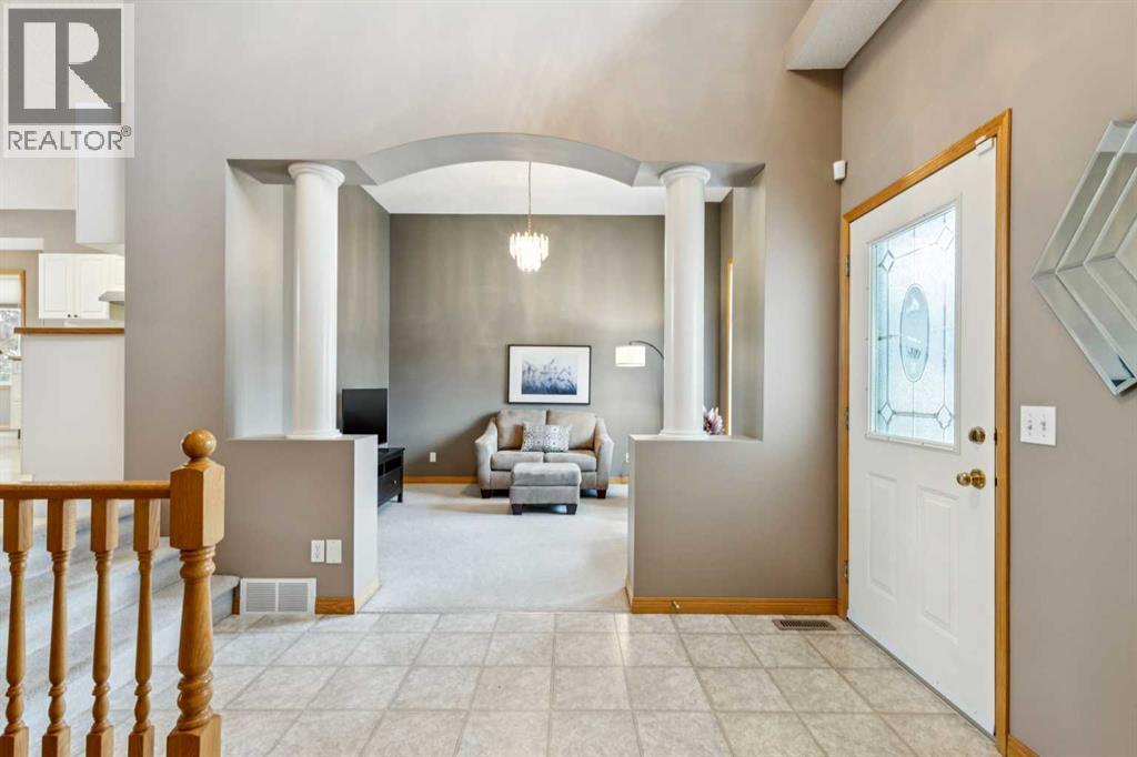 232 Springmere Place, Chestermere, Alberta  T1X 1J3 - Photo 3 - A2286877