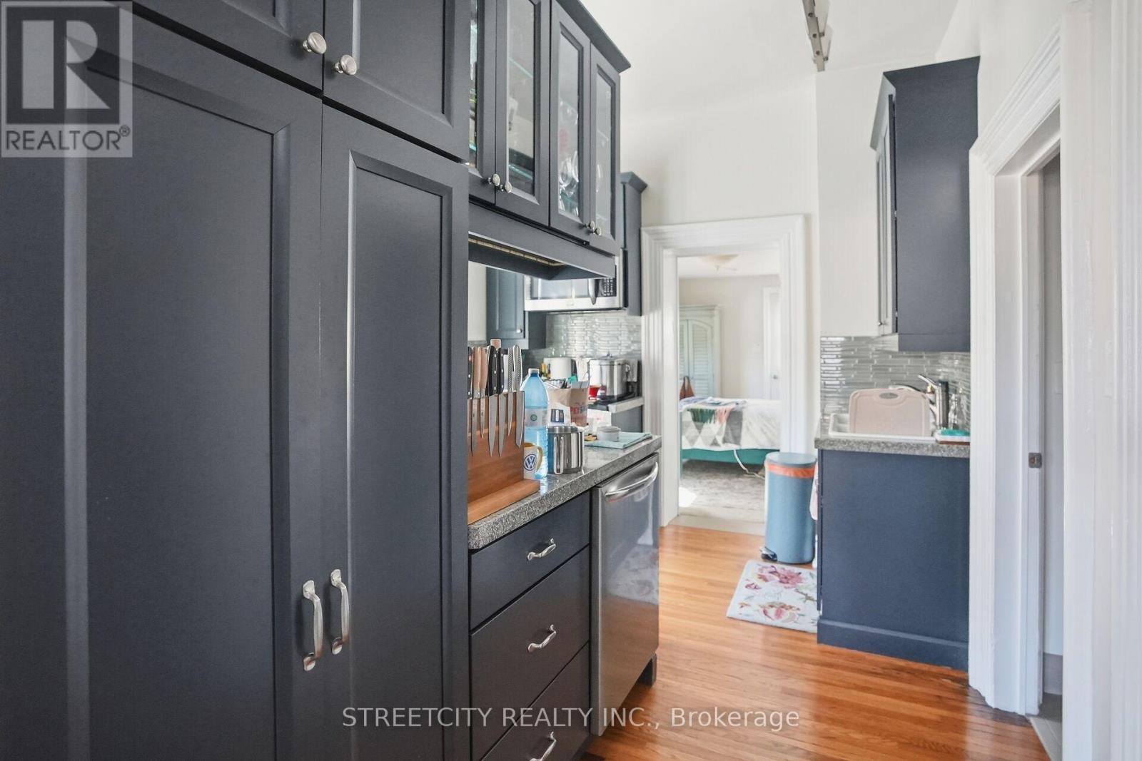 82 Wellington Street, St. Thomas, Ontario  N5R 2R2 - Photo 22 - X12841718