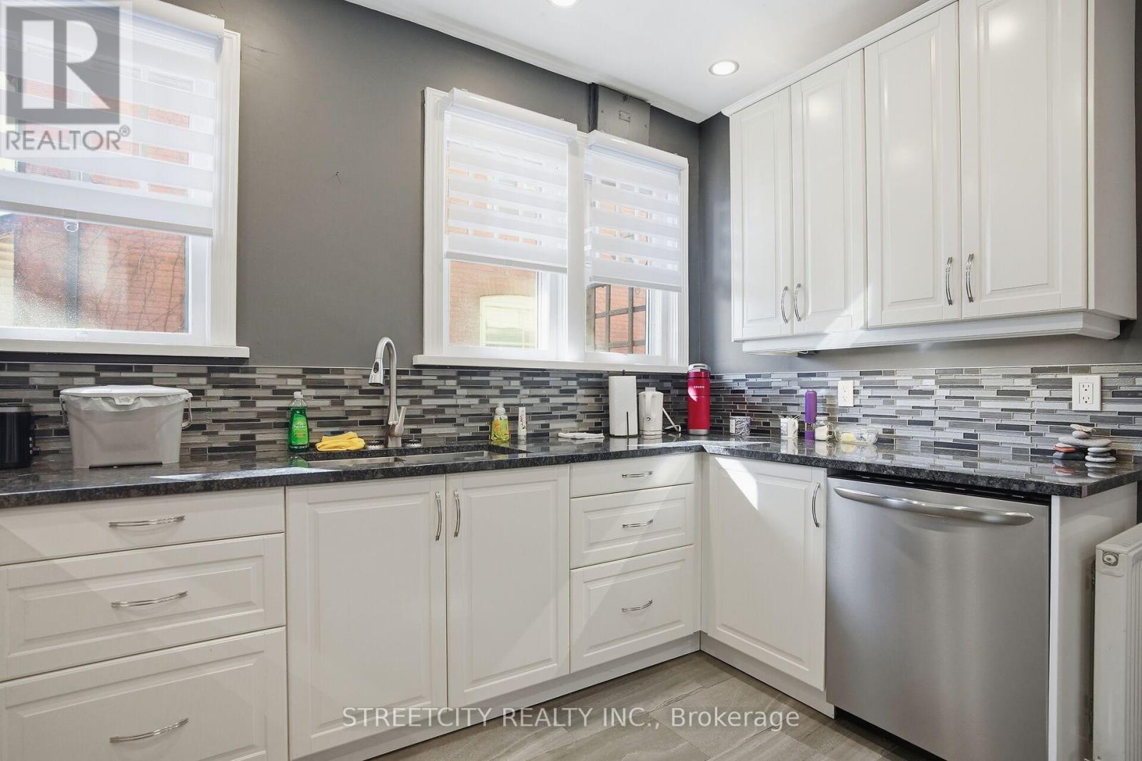 82 Wellington Street, St. Thomas, Ontario  N5R 2R2 - Photo 39 - X12841718