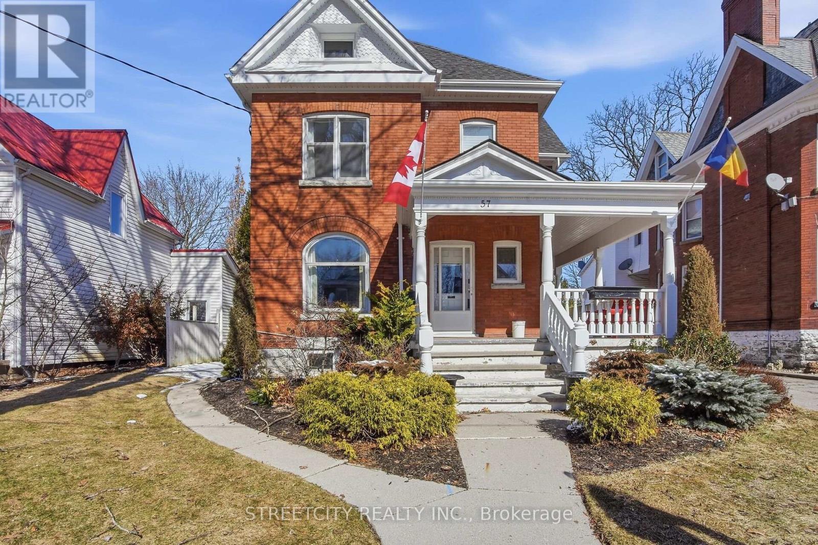 57 ROSEBERY PLACE, St. Thomas, Ontario