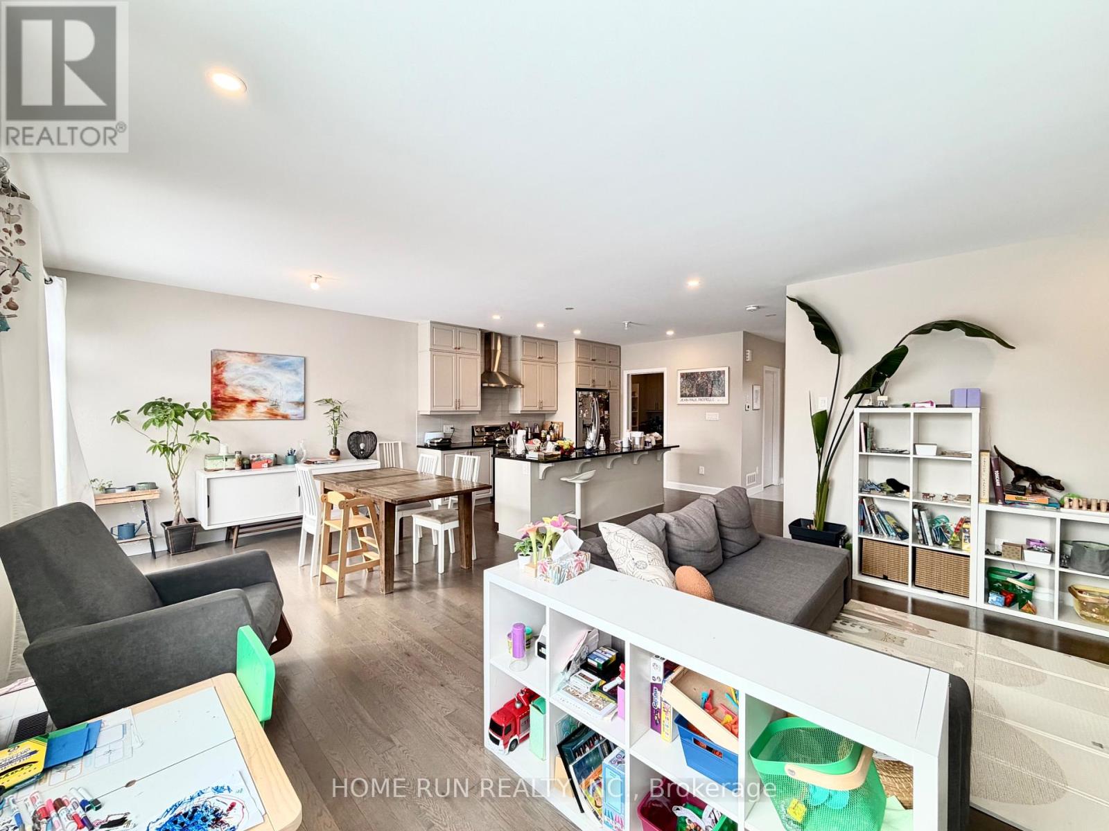 338 Barrett Farm Drive, Ottawa, Ontario  K1T 0X8 - Photo 17 - X12841682