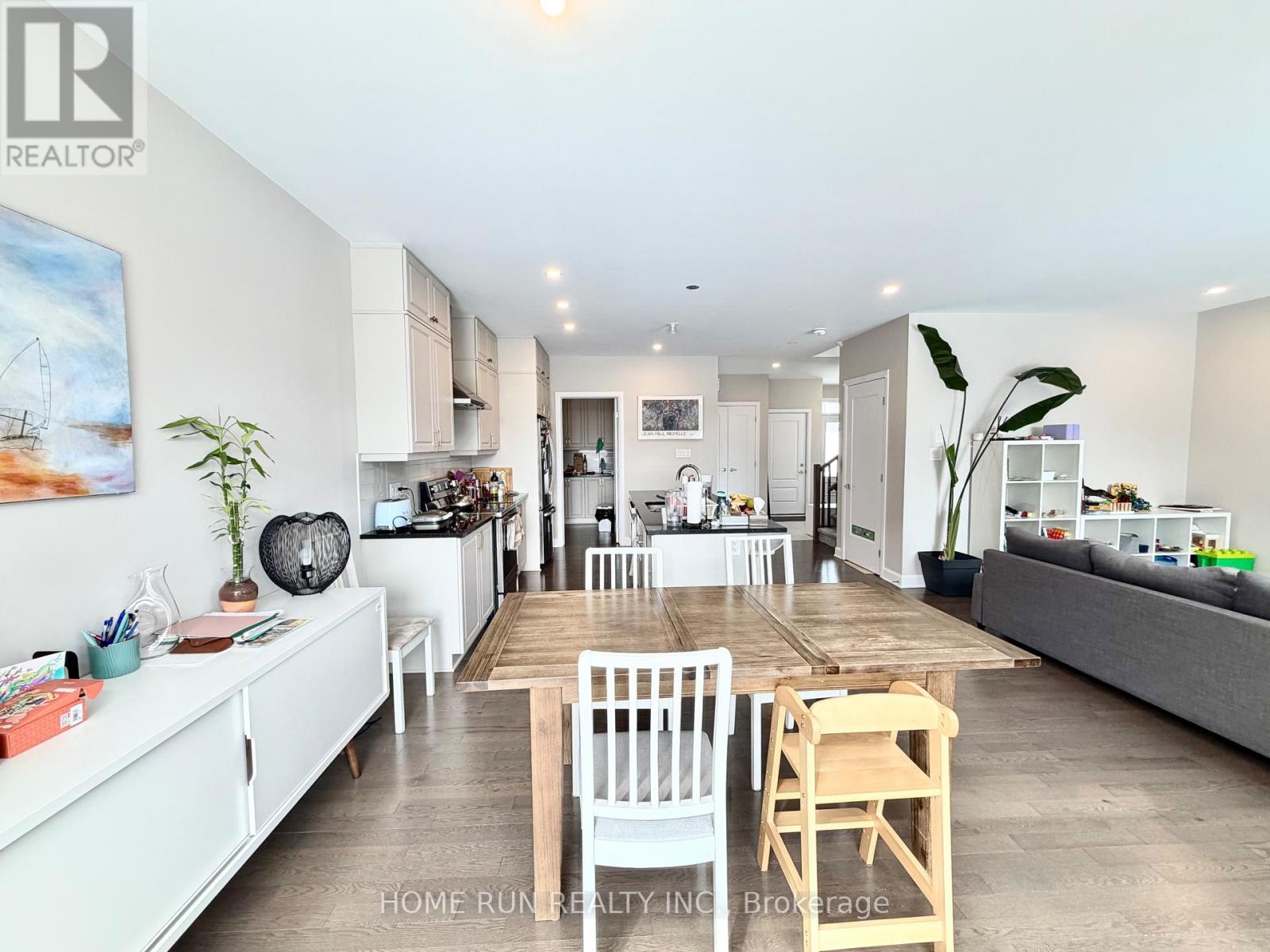 338 Barrett Farm Drive, Ottawa, Ontario  K1T 0X8 - Photo 19 - X12841682