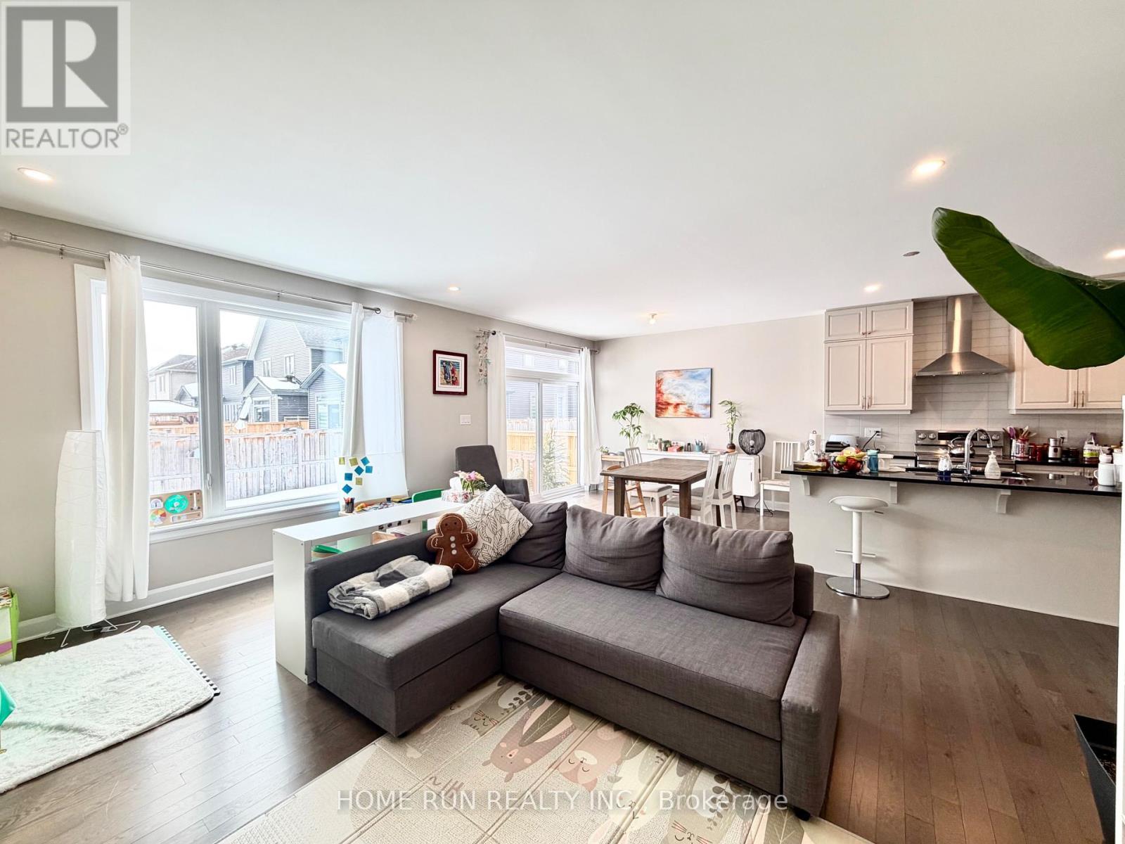 338 Barrett Farm Drive, Ottawa, Ontario  K1T 0X8 - Photo 21 - X12841682