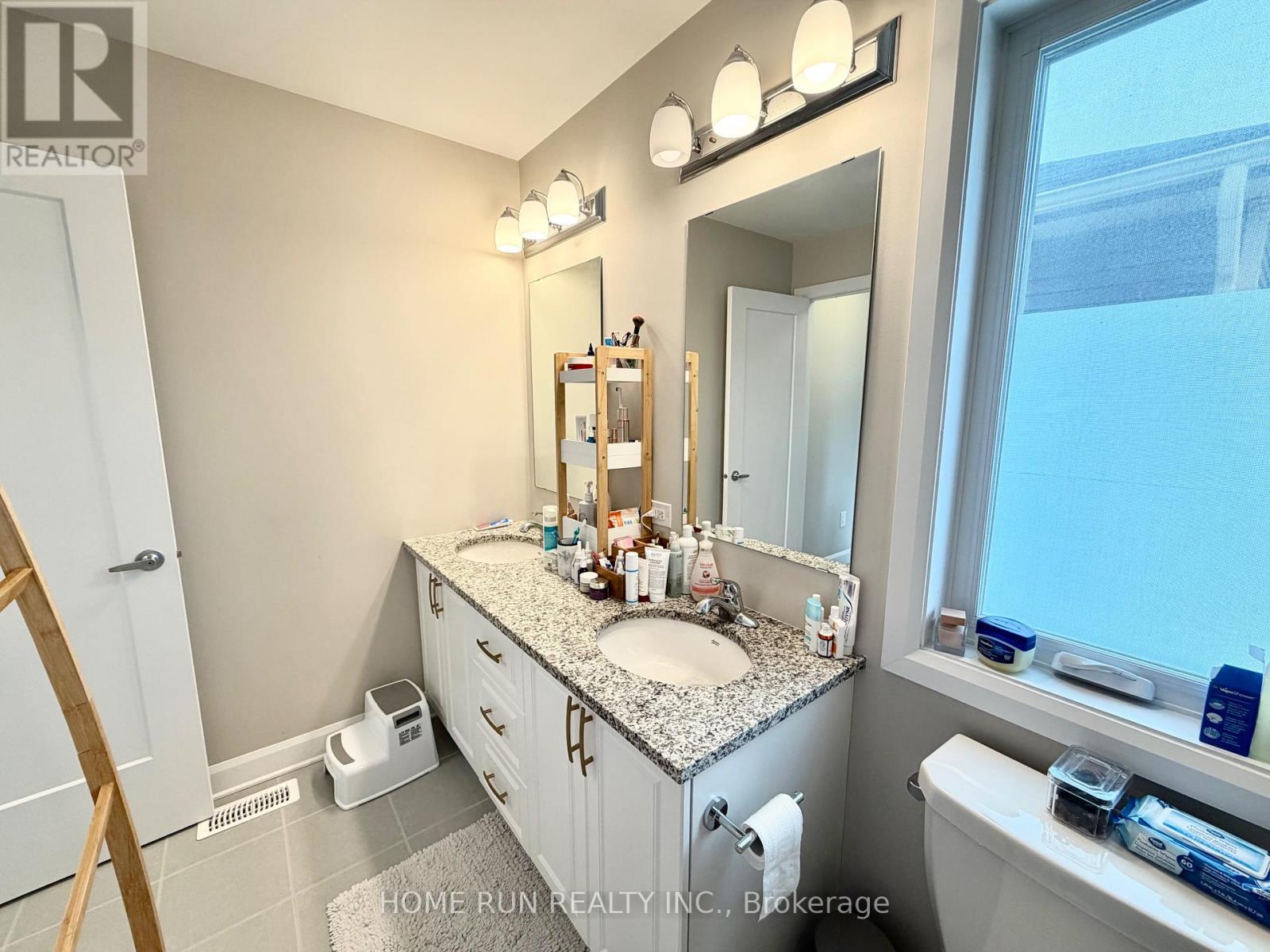 338 Barrett Farm Drive, Ottawa, Ontario  K1T 0X8 - Photo 32 - X12841682