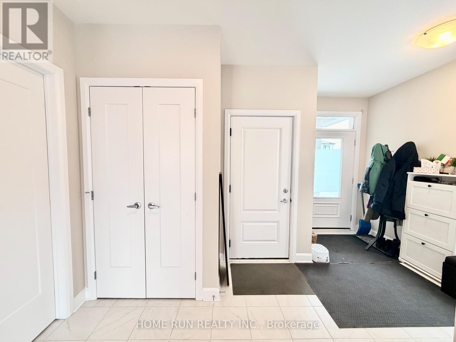 338 Barrett Farm Drive, Ottawa, Ontario  K1T 0X8 - Photo 7 - X12841682