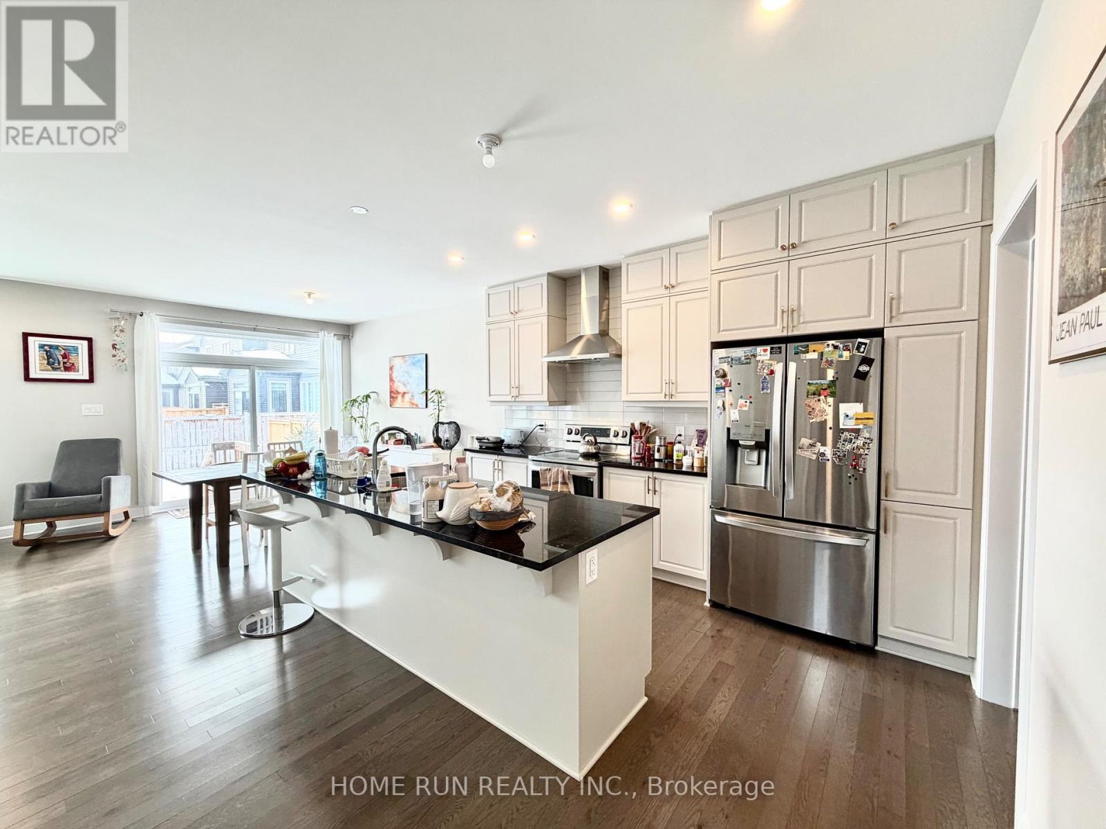 338 Barrett Farm Drive, Ottawa, Ontario  K1T 0X8 - Photo 8 - X12841682