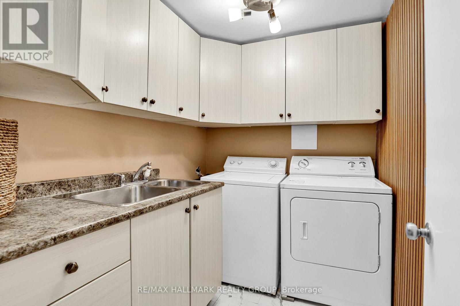 88 Homestead Street, Ottawa, Ontario  K2E 7N6 - Photo 17 - X12841734