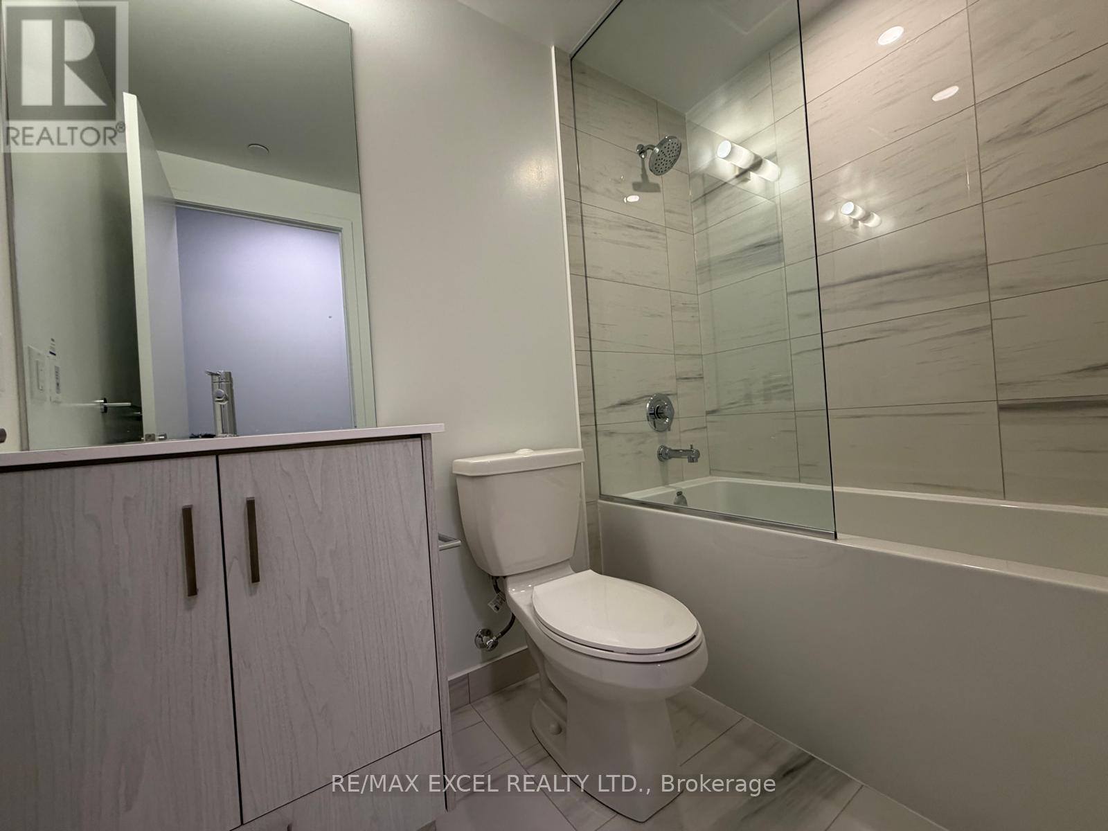 1508 - 180 Front Street E, Toronto, Ontario  M5A 0K9 - Photo 13 - C12830096