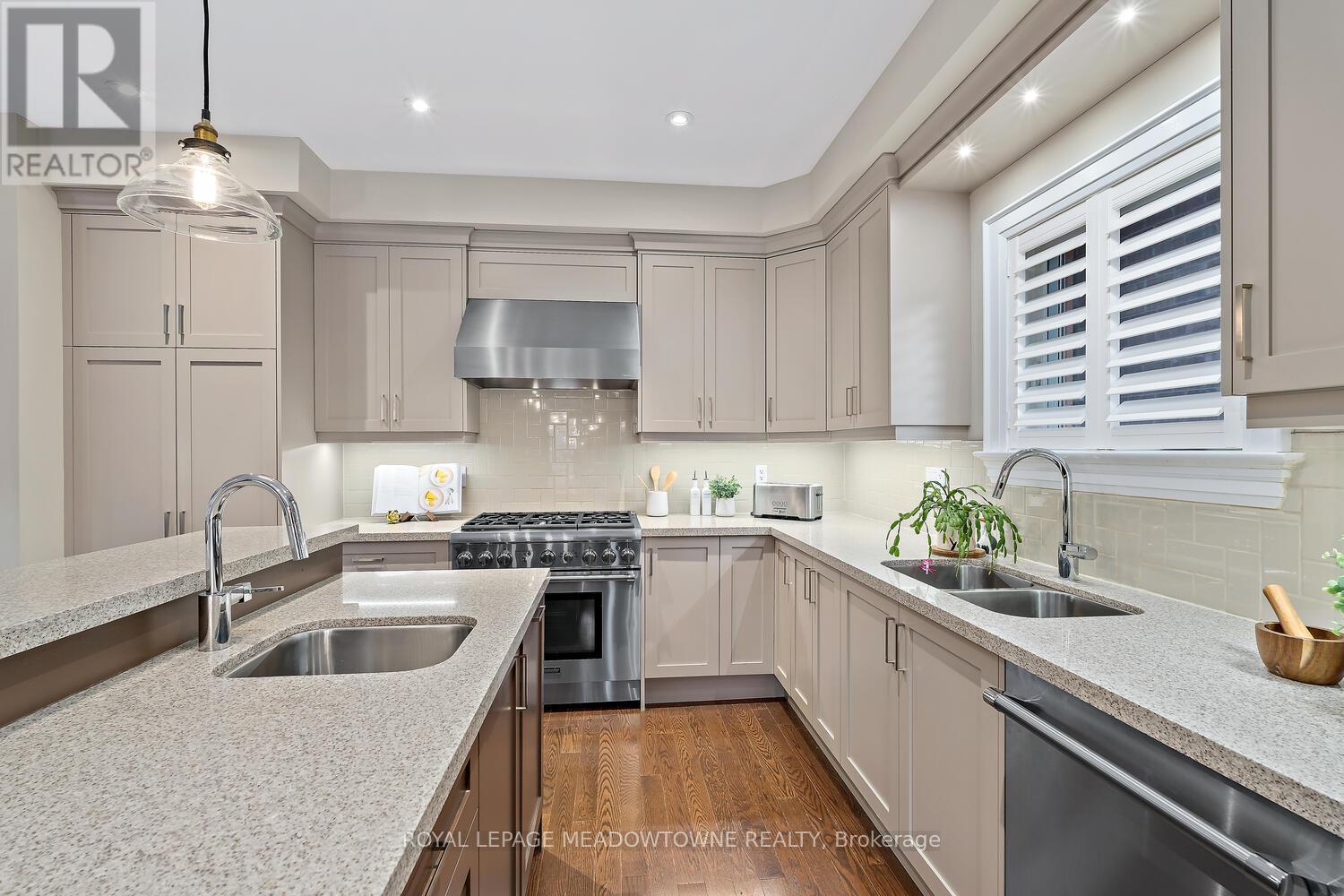 65 Foxtail Court, Halton Hills, Ontario  L7G 0G3 - Photo 14 - W12841600