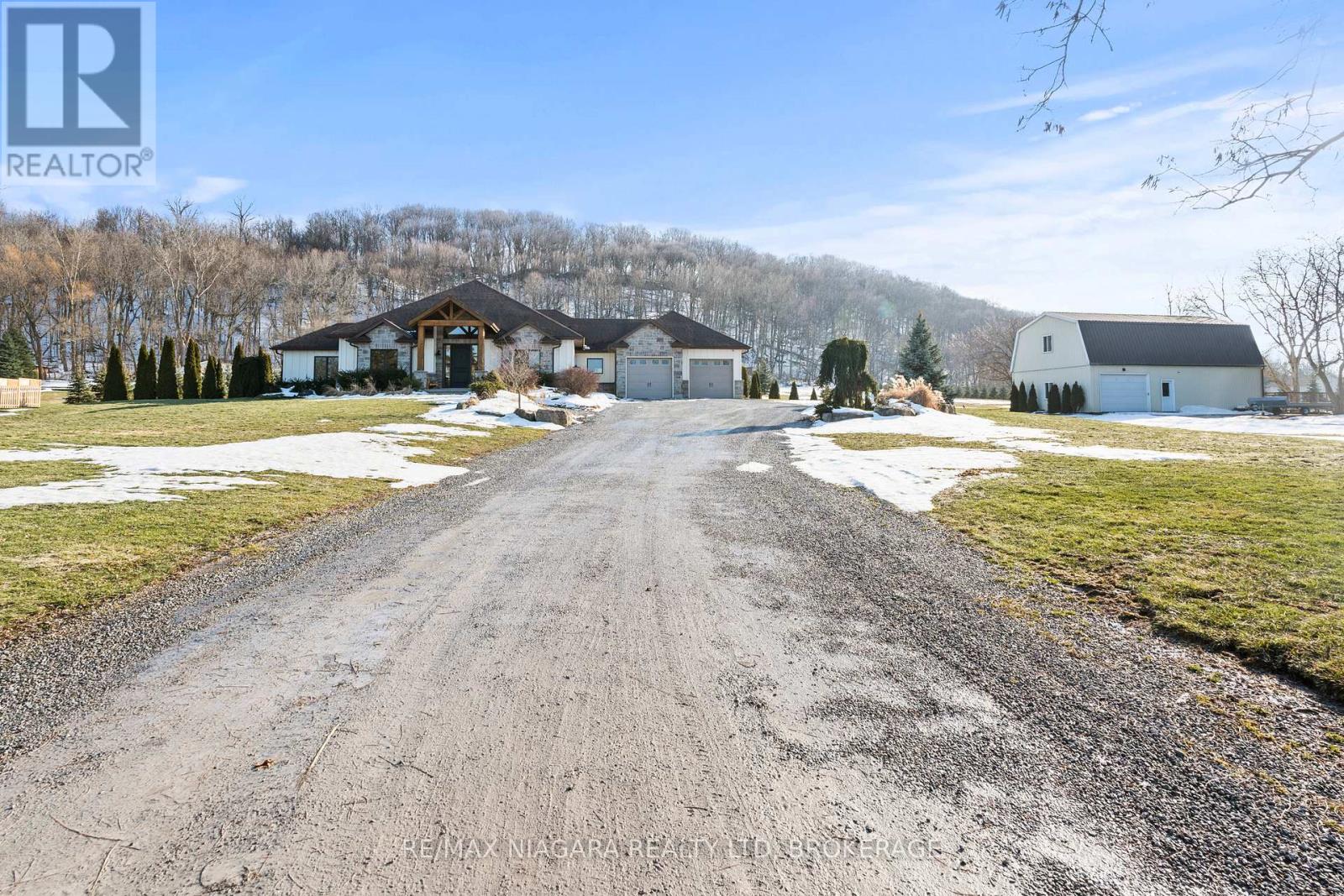 1559 York Road, Niagara-On-The-Lake, Ontario  L0S 1P0 - Photo 3 - X12841752