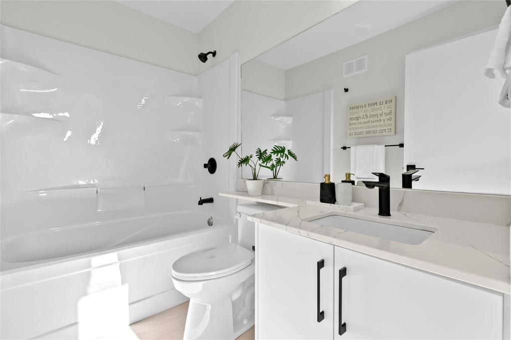 293 Numeracy Lane, Winnipeg, Manitoba  R2P 3A6 - Photo 11 - 202603406