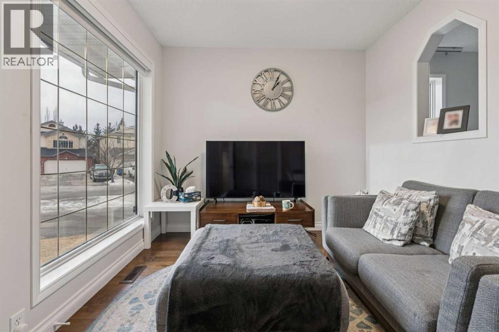 328 Douglas Glen Heath Se, Calgary, Alberta  T2Z 2W5 - Photo 5 - A2284356