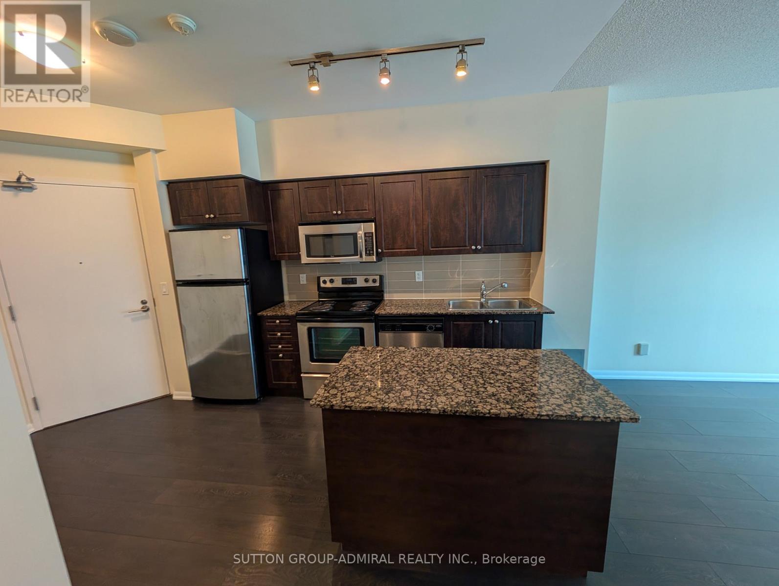 221 - 215 Fort York Boulevard, Toronto, Ontario  M5V 4A2 - Photo 7 - C12841678