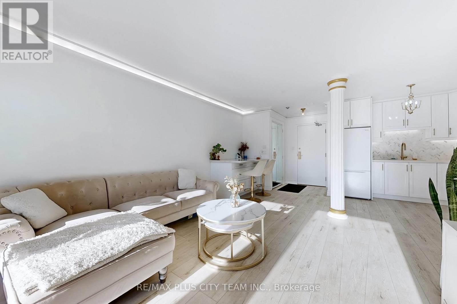 1105 - 25 Grenville Street, Toronto, Ontario  M4Y 2X5 - Photo 7 - C12841684