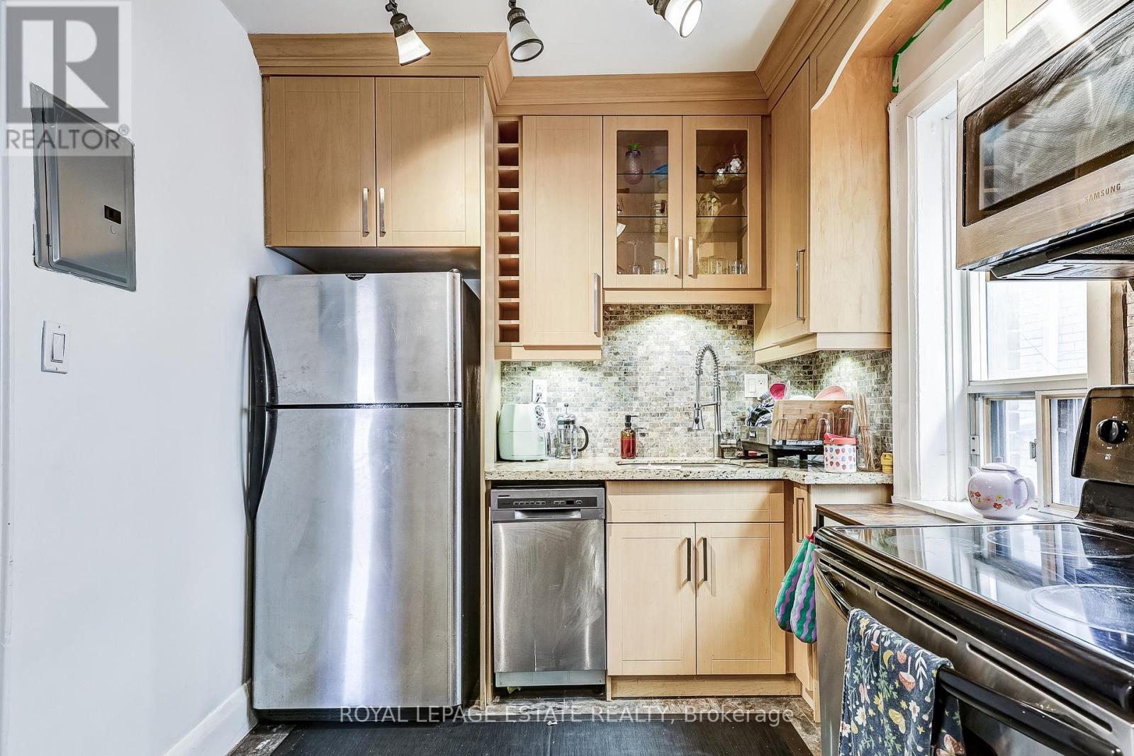 6 - 922 Bathurst Street, Toronto, Ontario  M5R 3G5 - Photo 12 - C12841750