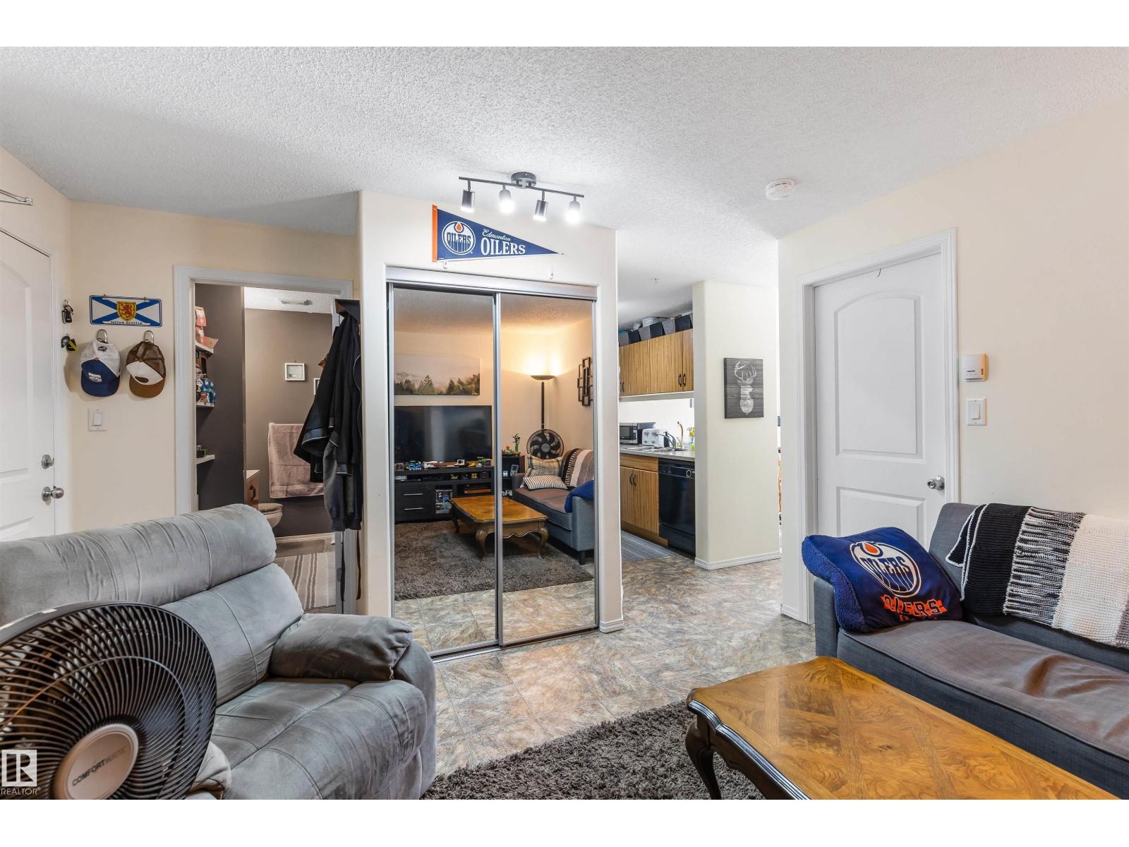 #209 9910 107 St, Morinville, Alberta  T8R 0A3 - Photo 5 - E4475674