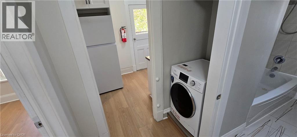 42 Madison Avenue N Unit# Upper (2), Kitchener, Ontario  N2H 3B9 - Photo 6 - 40809200