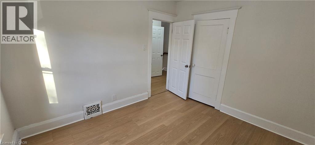 42 Madison Avenue N Unit# Upper (2), Kitchener, Ontario  N2H 3B9 - Photo 13 - 40809200