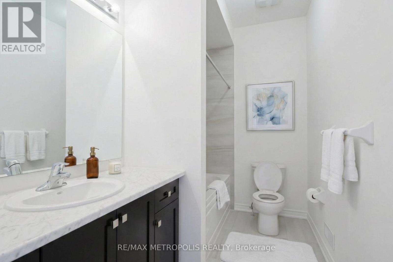 2944 Peter Matthews Drive, Pickering, Ontario  L1V 2P8 - Photo 12 - E12841688