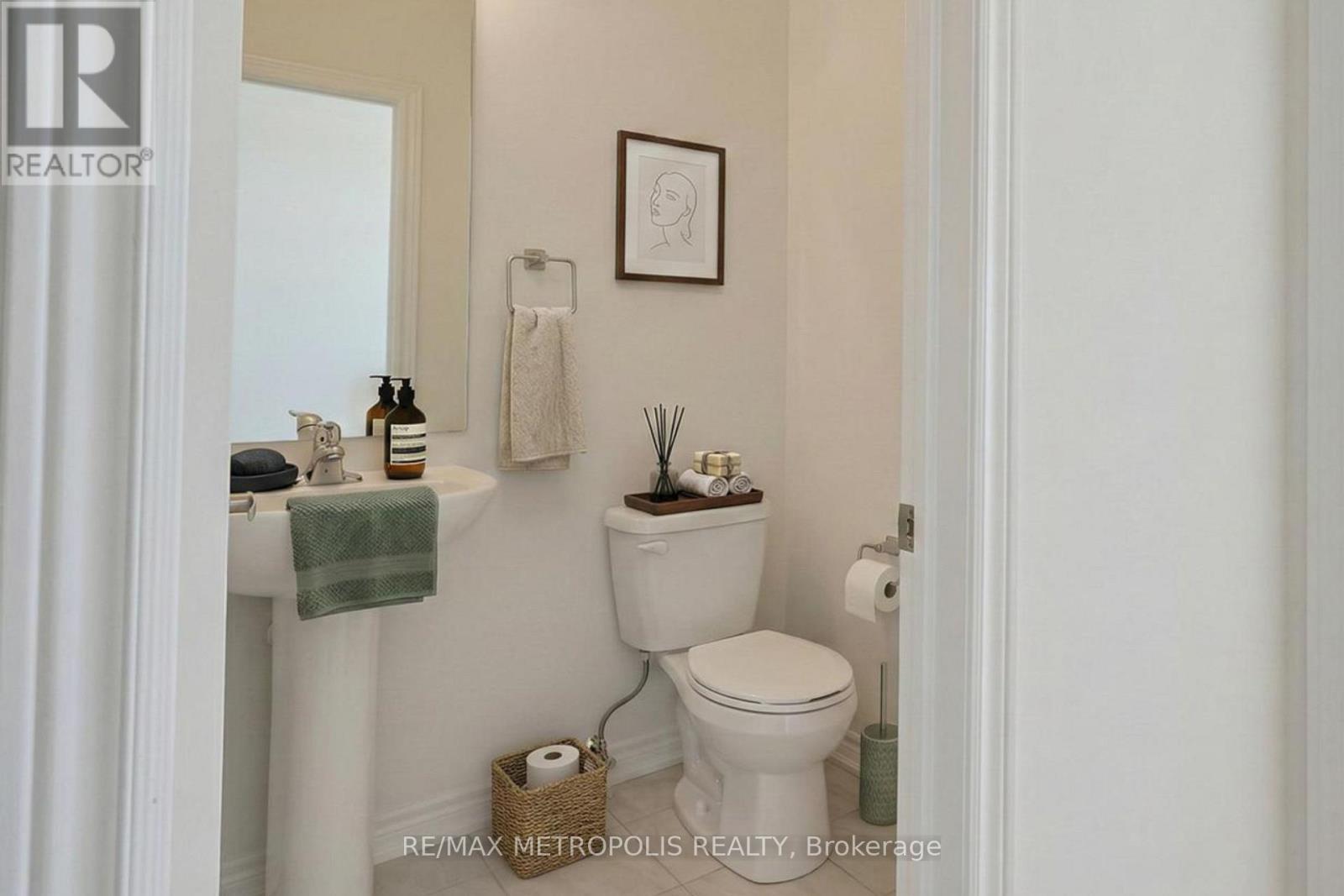 2944 Peter Matthews Drive, Pickering, Ontario  L1V 2P8 - Photo 6 - E12841688