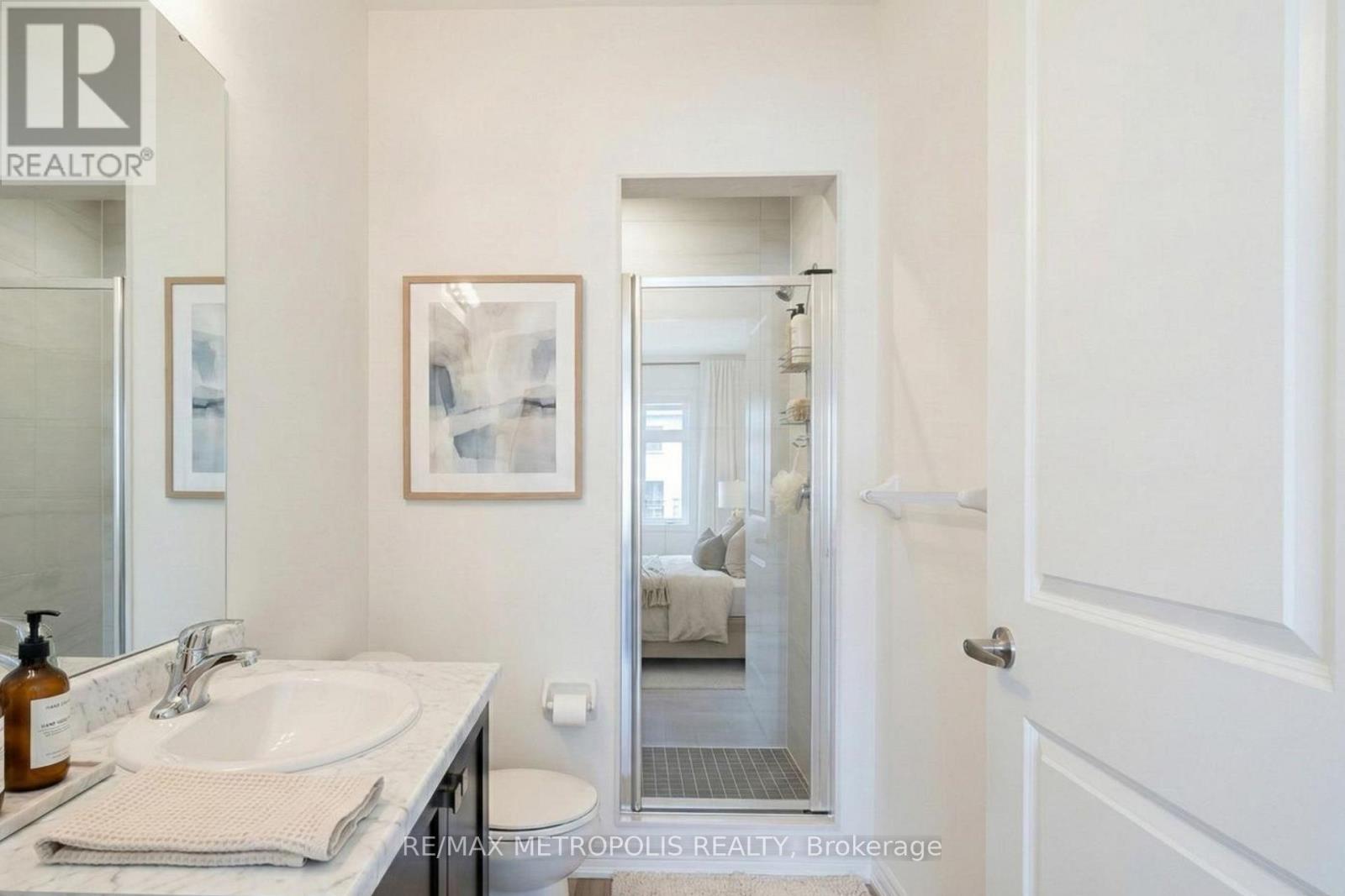 2944 Peter Matthews Drive, Pickering, Ontario  L1V 2P8 - Photo 8 - E12841688