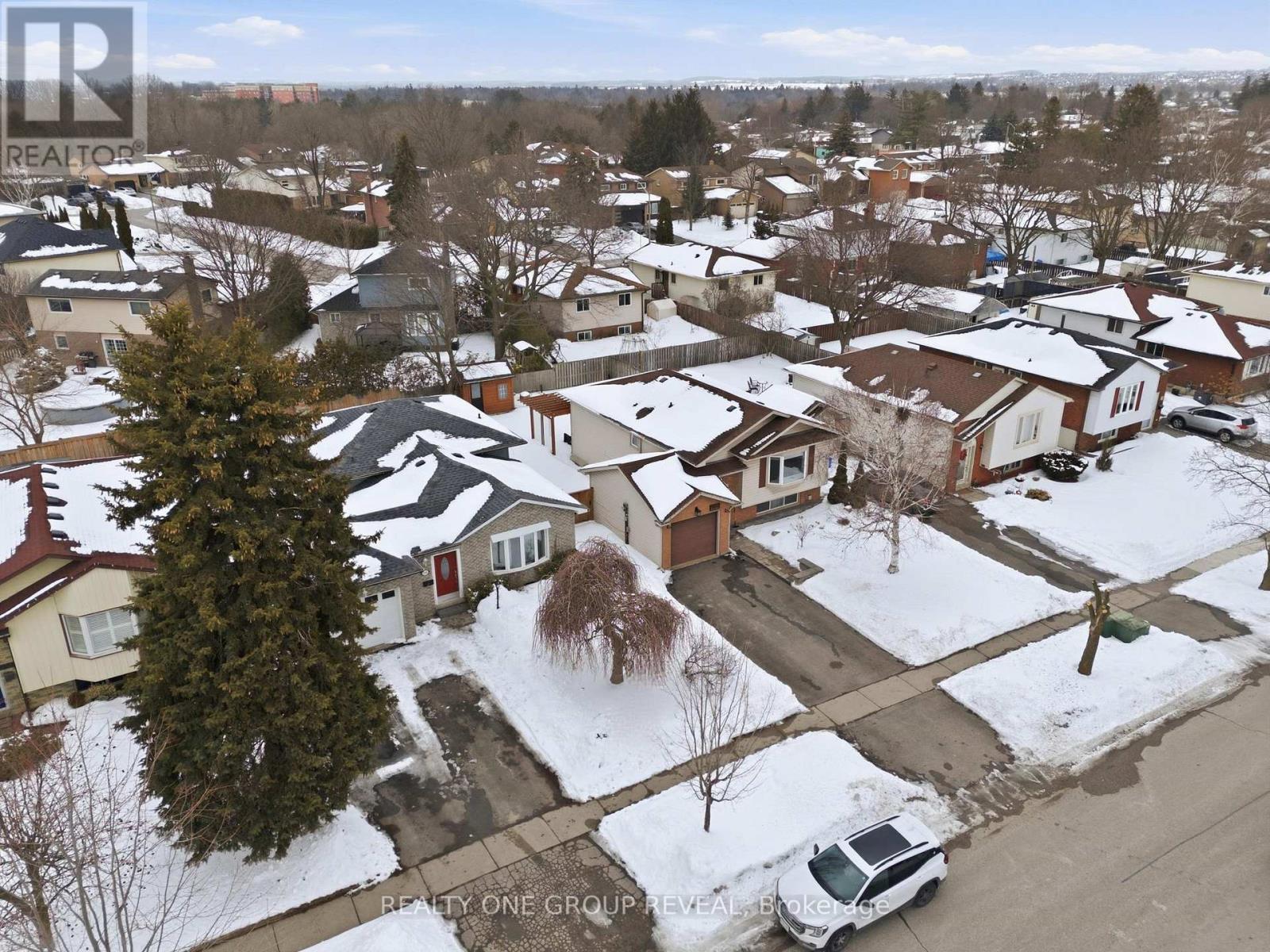 170 Seneca Avenue, Oshawa, Ontario  L1G 7S6 - Photo 3 - E12841714