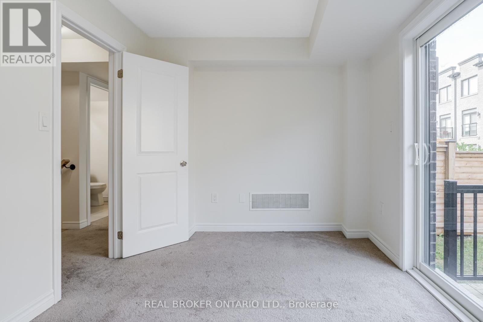 1371 Gull Crossing, Pickering, Ontario  L1W 1R8 - Photo 12 - E12841720