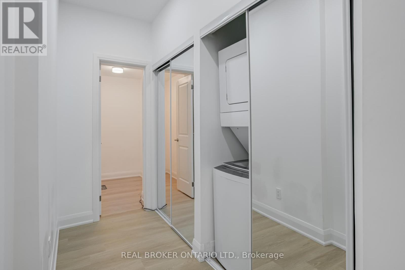 1371 Gull Crossing, Pickering, Ontario  L1W 1R8 - Photo 37 - E12841720