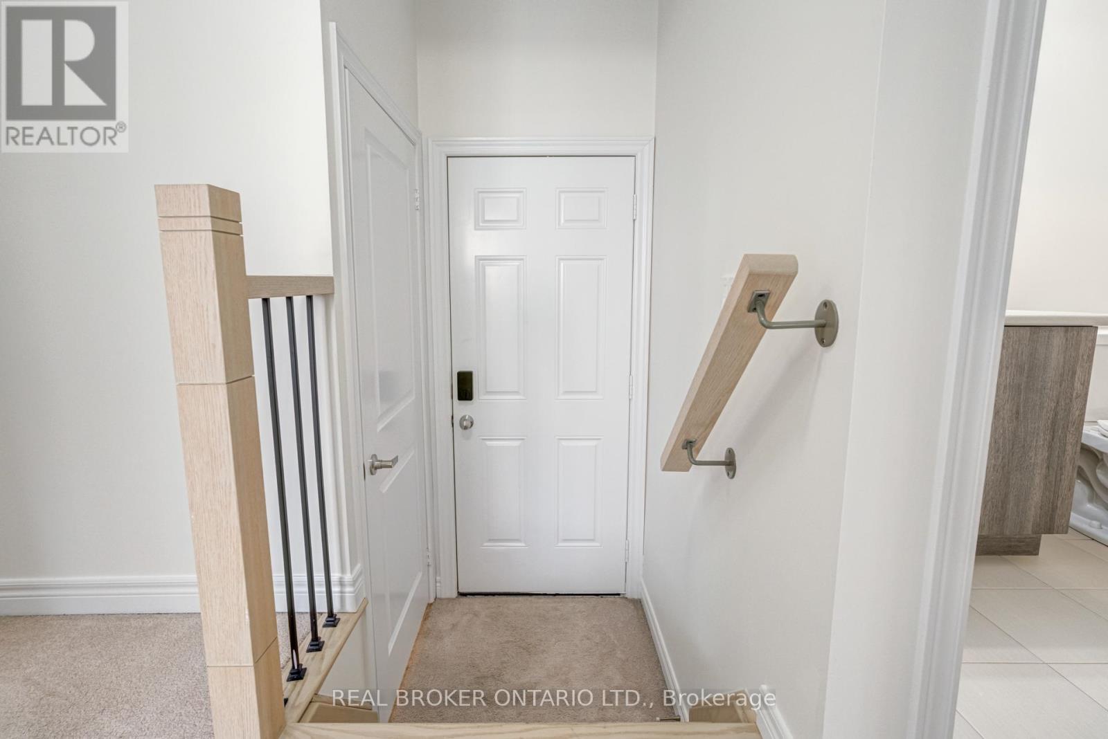 1371 Gull Crossing, Pickering, Ontario  L1W 1R8 - Photo 6 - E12841720
