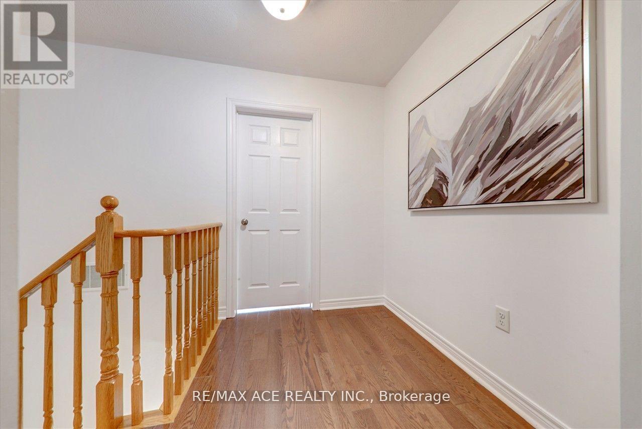 43 Kawneer Terrace, Toronto, Ontario  M1P 0C2 - Photo 22 - E12841746