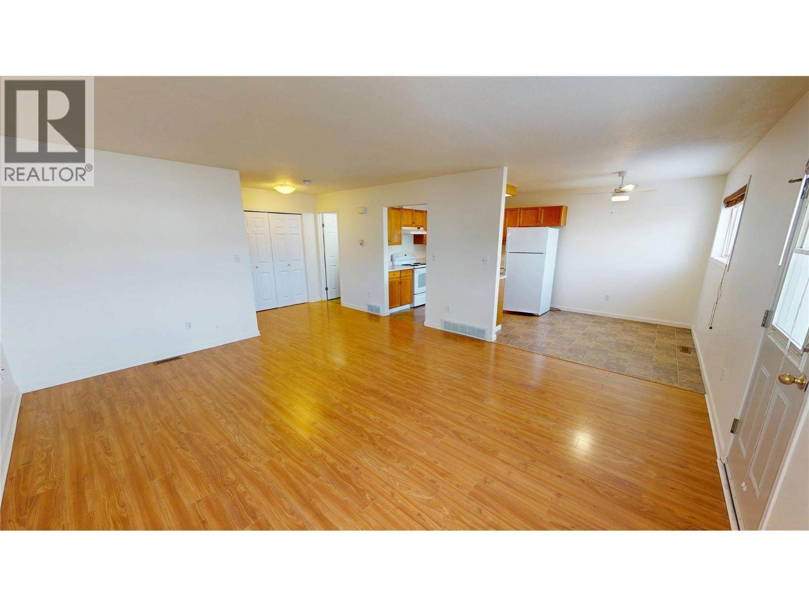 2504 12th Street N Unit# 4, Cranbrook, British Columbia  V1C 6K7 - Photo 5 - 10377823