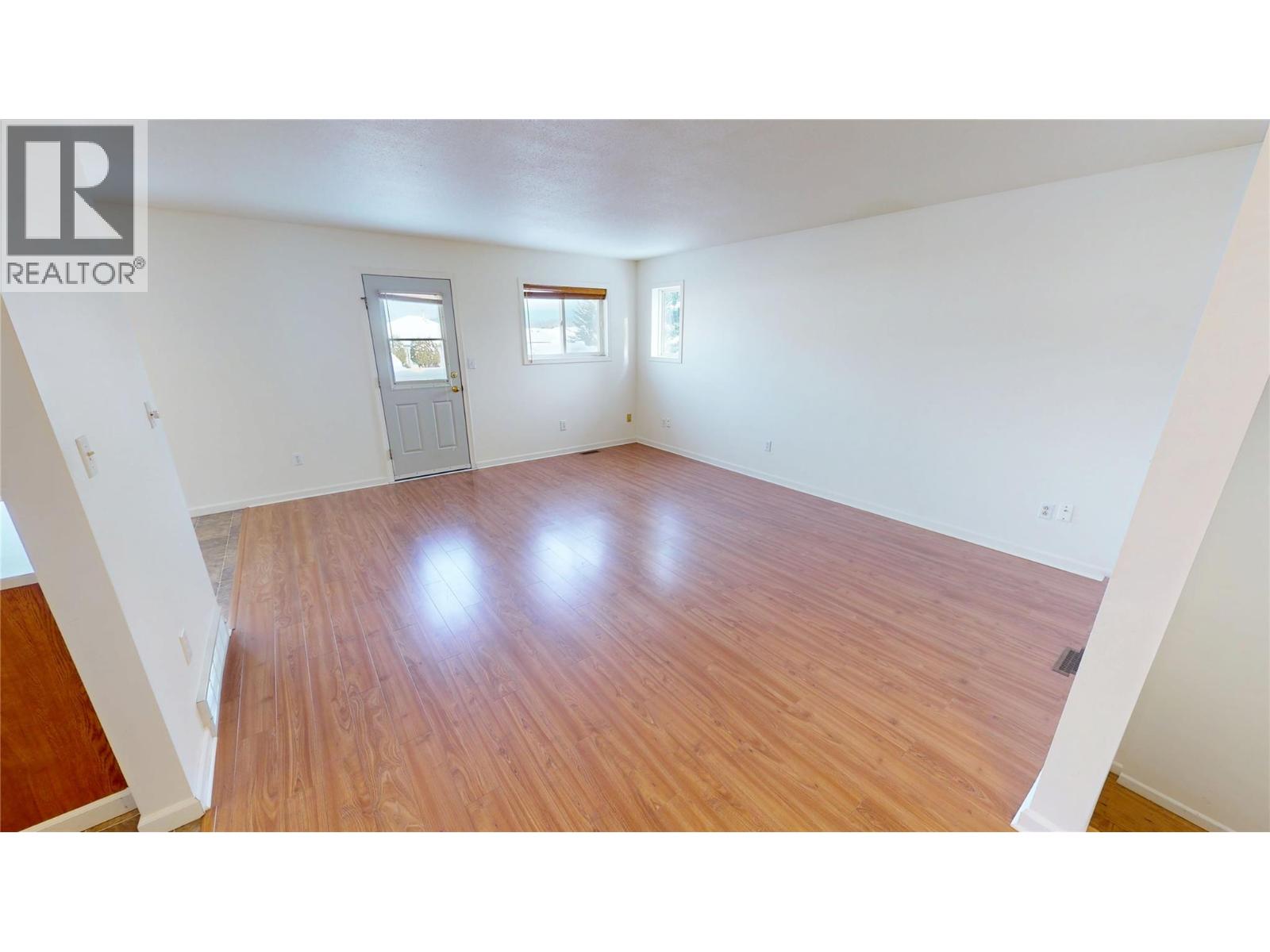 2504 12th Street N Unit# 4, Cranbrook, British Columbia  V1C 6K7 - Photo 2 - 10377823