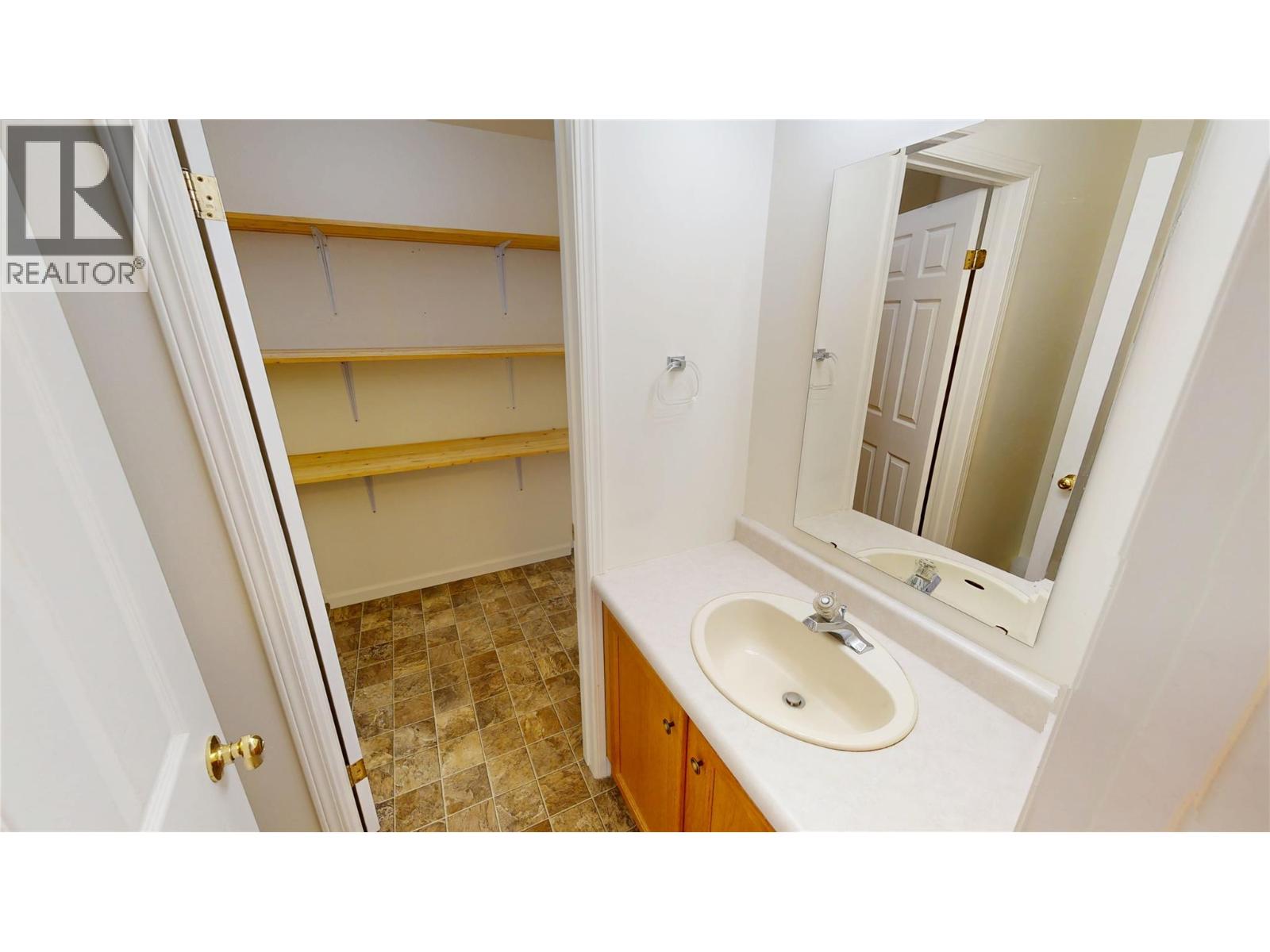 2504 12th Street N Unit# 4, Cranbrook, British Columbia  V1C 6K7 - Photo 11 - 10377823