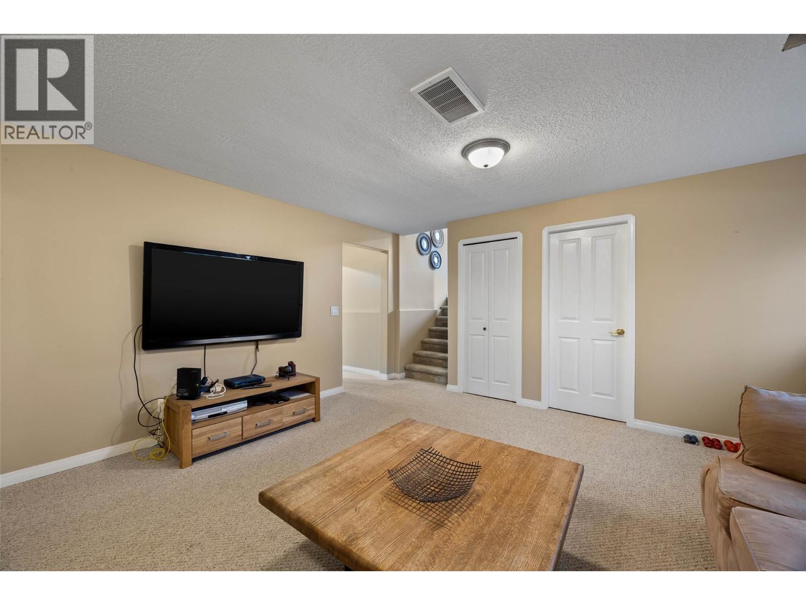 2452 Abbeyglen Way, Kamloops, British Columbia  V1S 1A5 - Photo 19 - 10377917