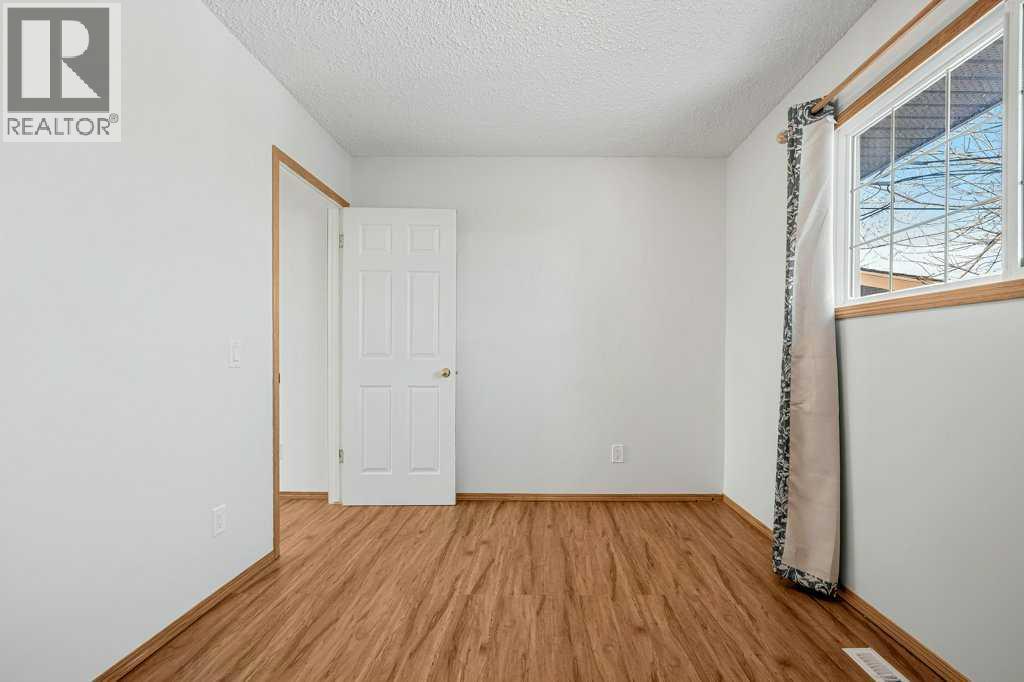 36 Doverthorn Place Se, Calgary, Alberta  T2B 2B8 - Photo 20 - A2287627