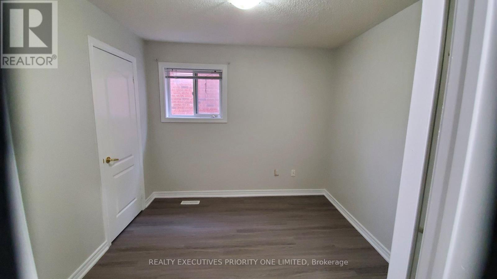 Main Floor - 18 Ed Quigg Way, Vaughan, Ontario  L4H 2S2 - Photo 8 - N12841698