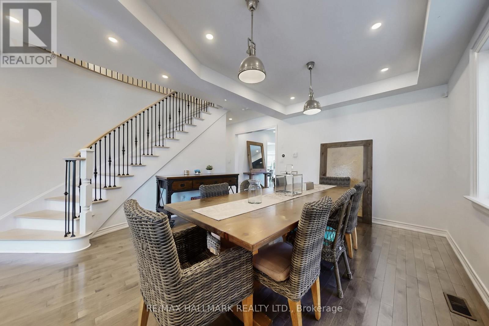 1135 Cenotaph Boulevard, Newmarket, Ontario  L3X 0A7 - Photo 16 - N12841760