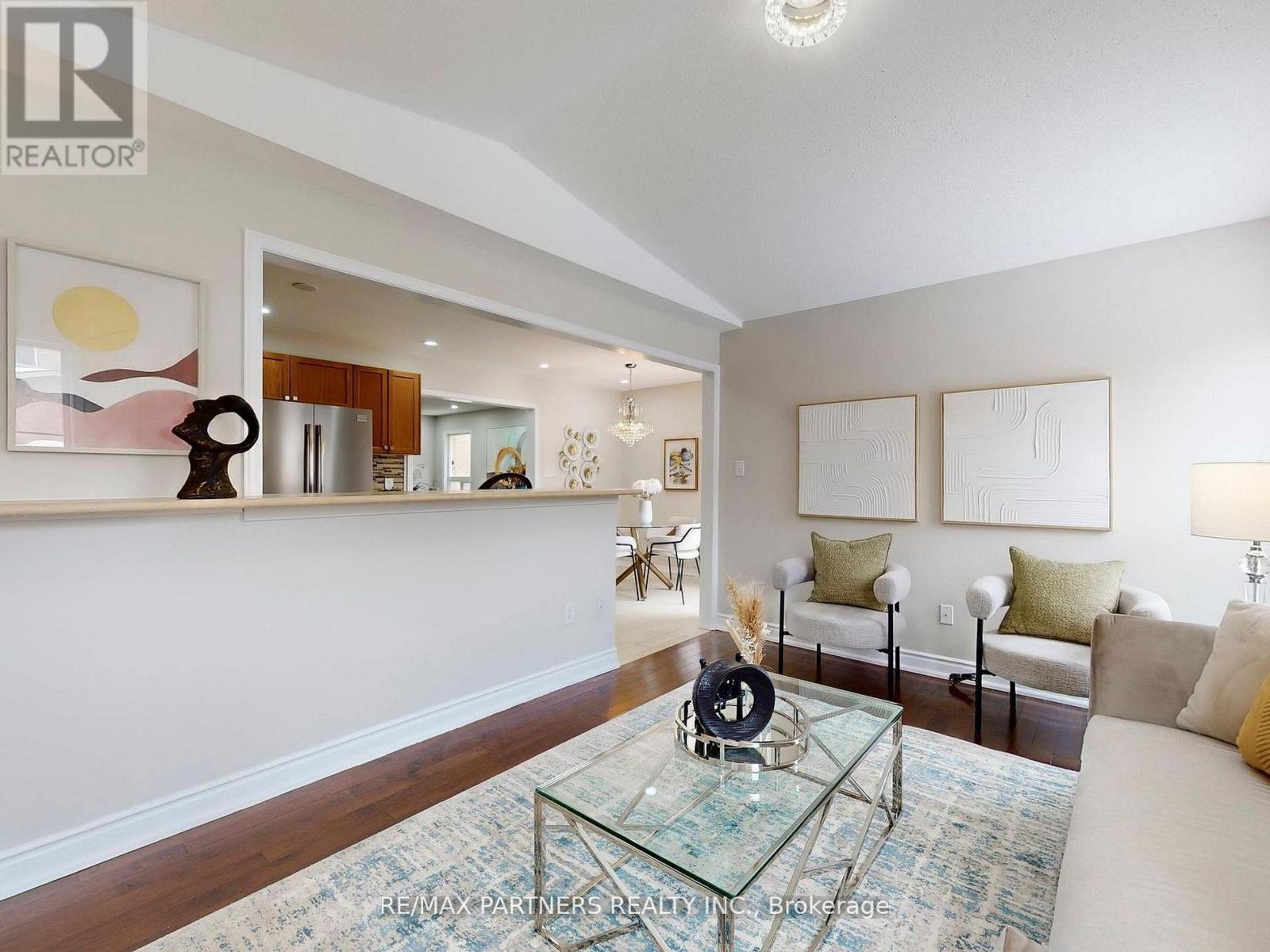 49 Charles Sturdy Road, Markham, Ontario  L6C 3E8 - Photo 7 - N12841784