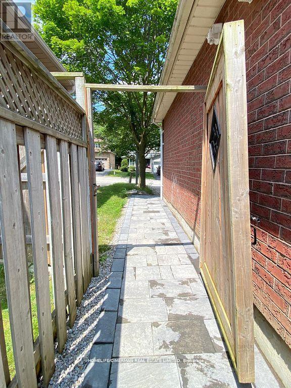 Lower - 42 Lensmith Drive, Aurora, Ontario  L4G 6S1 - Photo 12 - N12677920