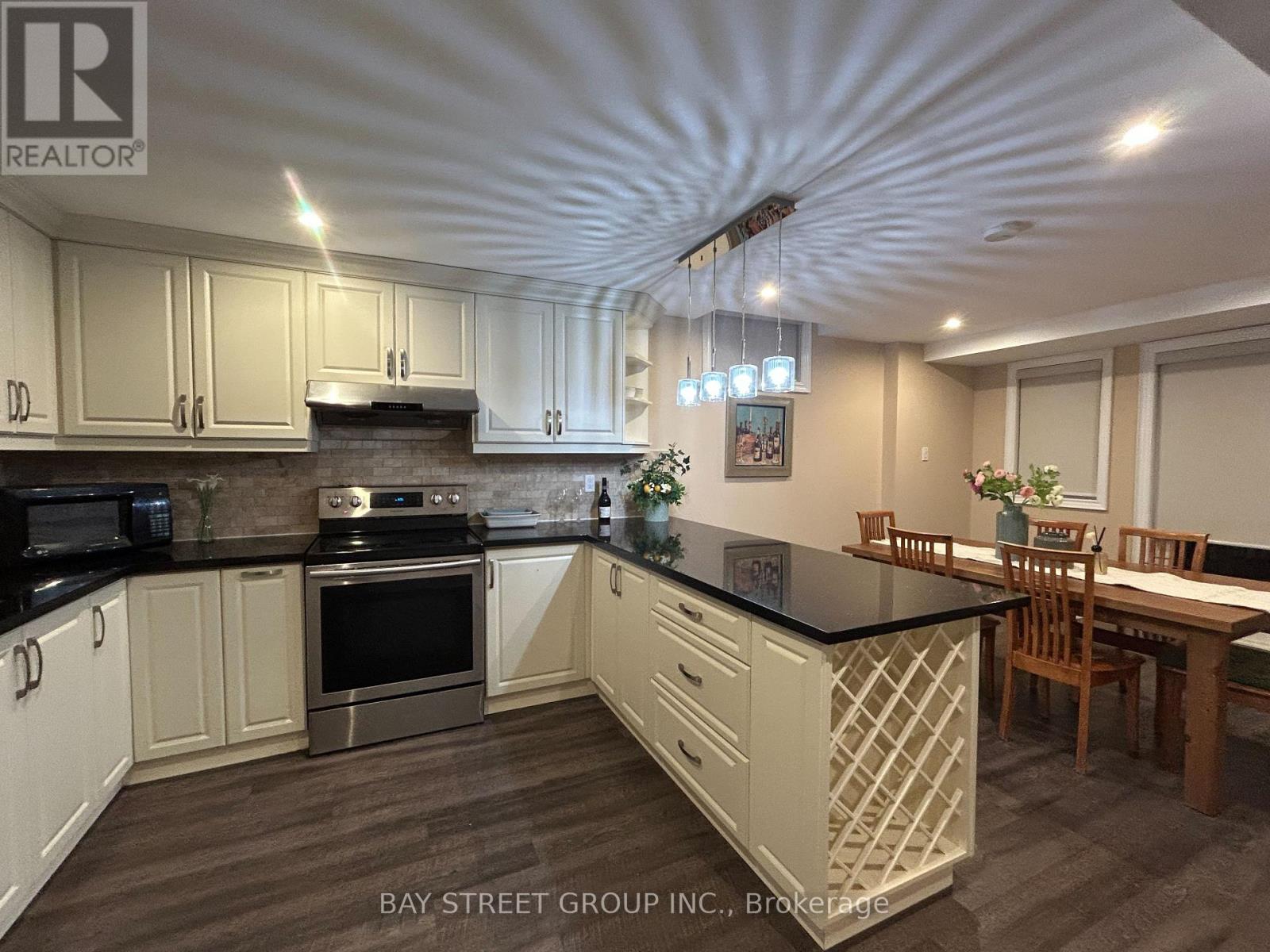 109 Hua Du Avenue, Markham, Ontario  L6C 0P9 - Photo 10 - N12745894